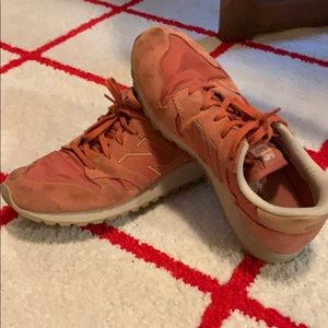 New Balance 520 sneaker